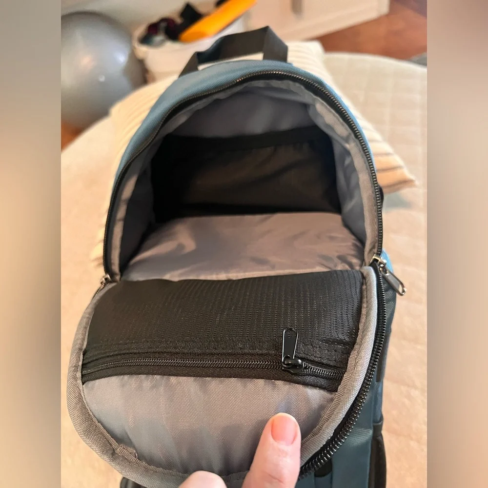 MOSISO Teal Camera Sling with Tripod Holder